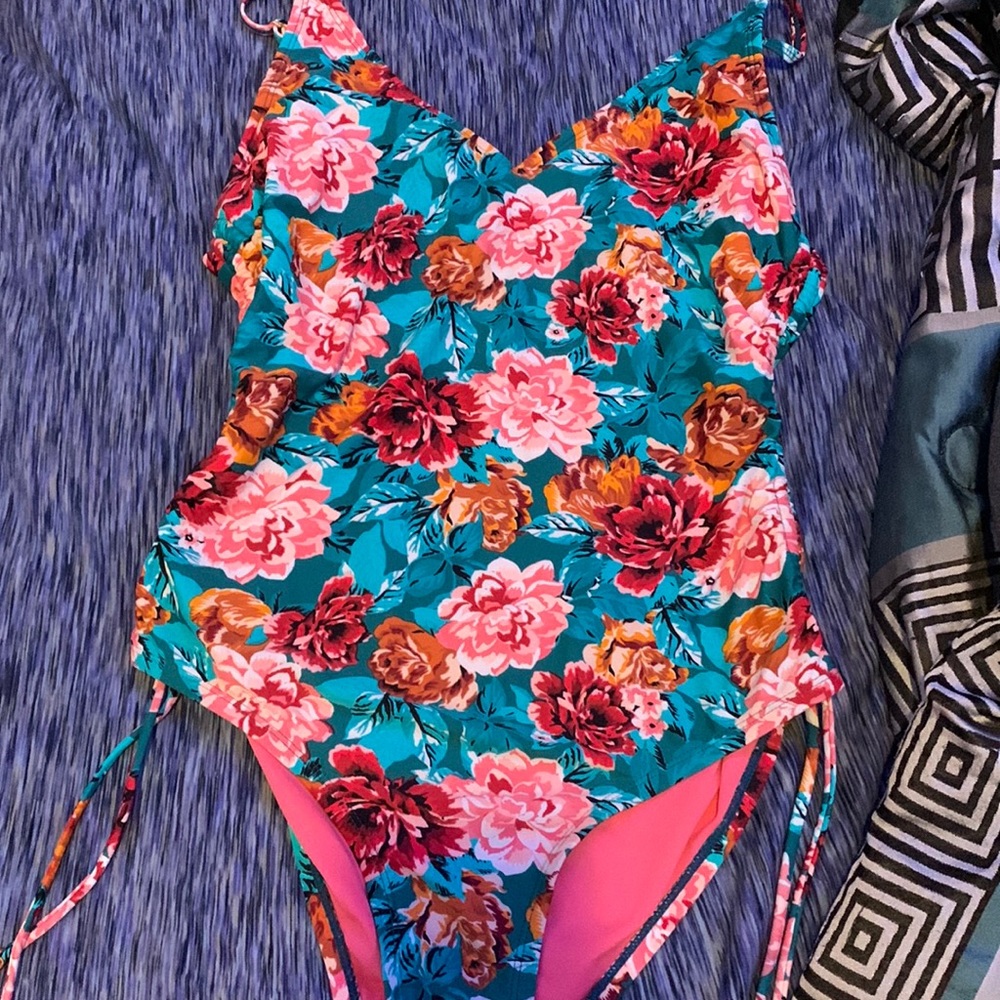 floral swimsuit(one piece)